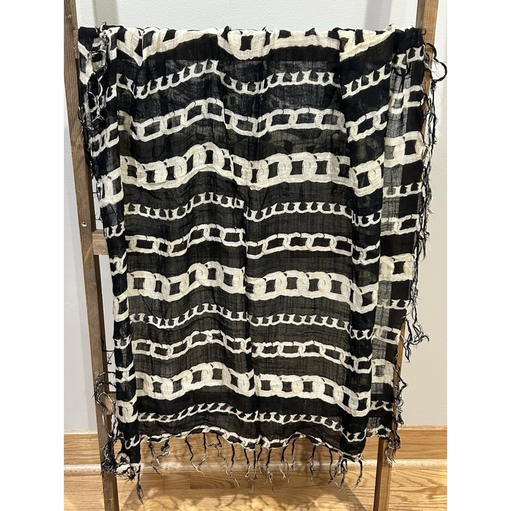 Black And Cream‎ Tassel Fringe Scarf With Chain Printed Accents 34X40"